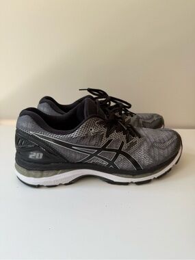 ASICS Men’s Running Shoes in Black and Gray
